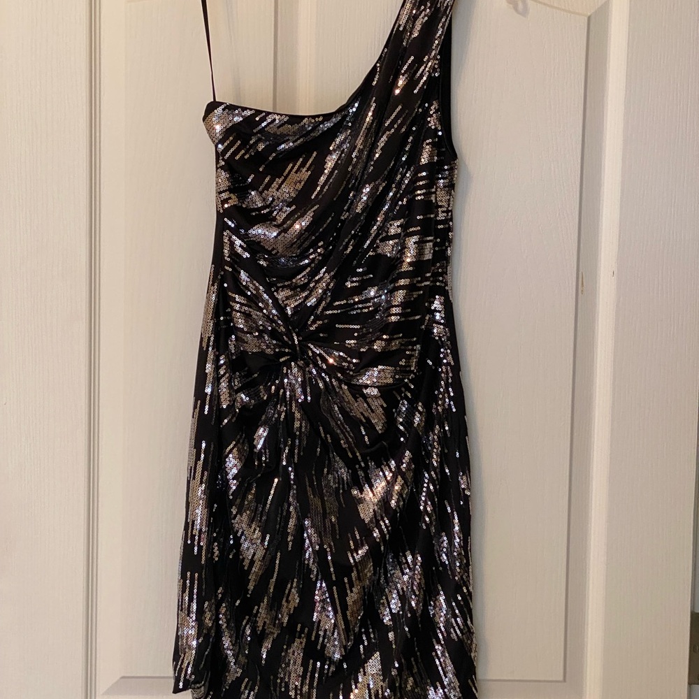 NWOT VENUS Black and Silver One Shoulder Dress